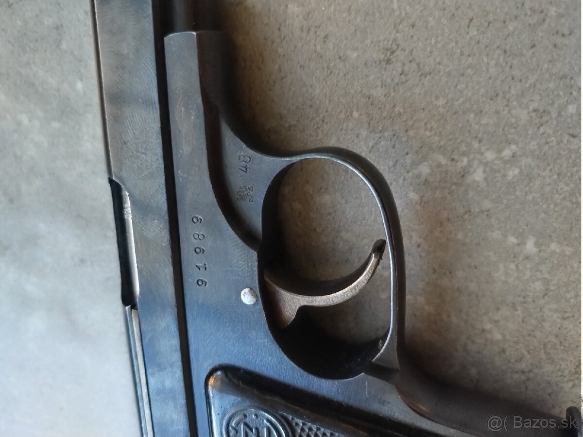 Pištoľ CZ vz 45 - 4