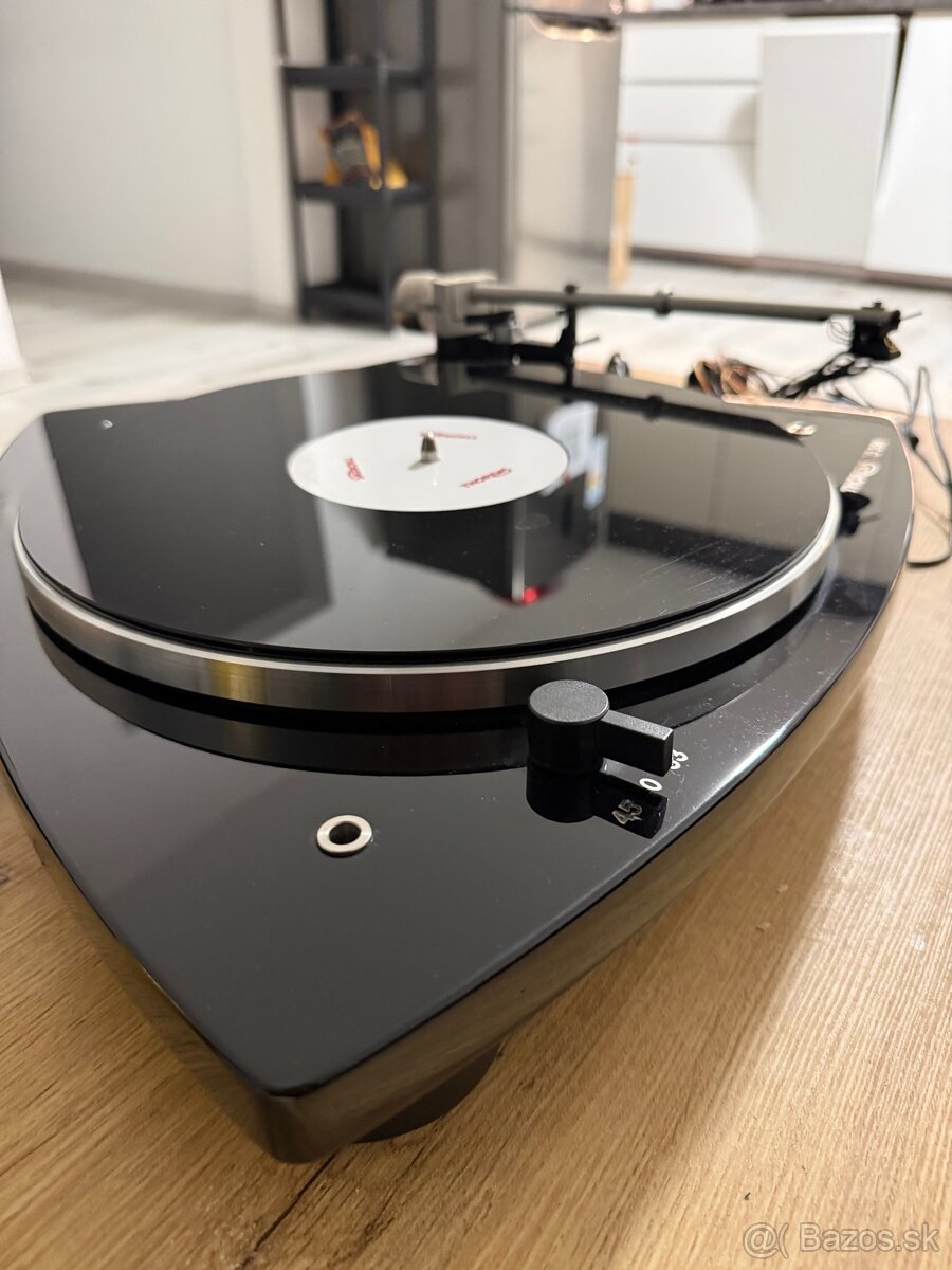 Thorens TD 209 Triangle + Goldring G1042 - 4