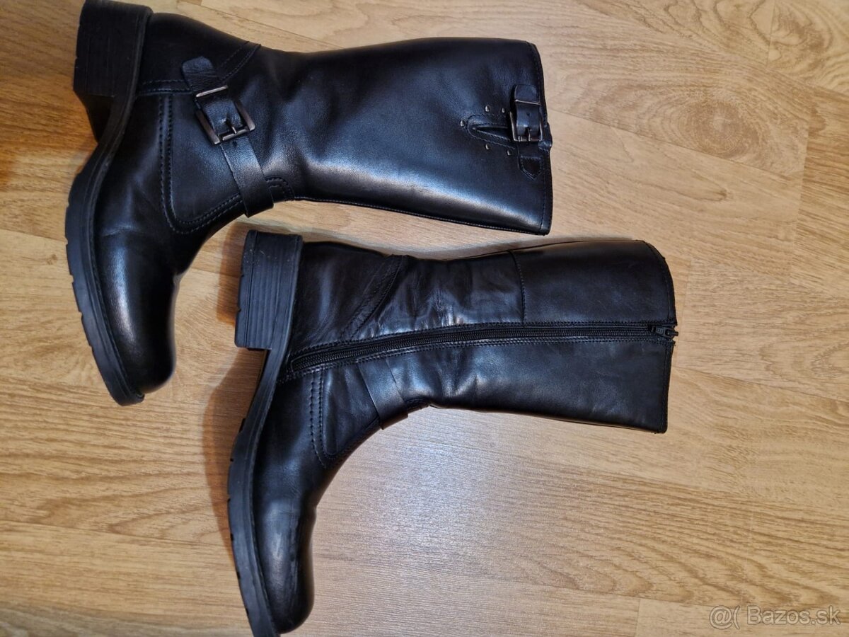 Dievcenske čizmy - 4