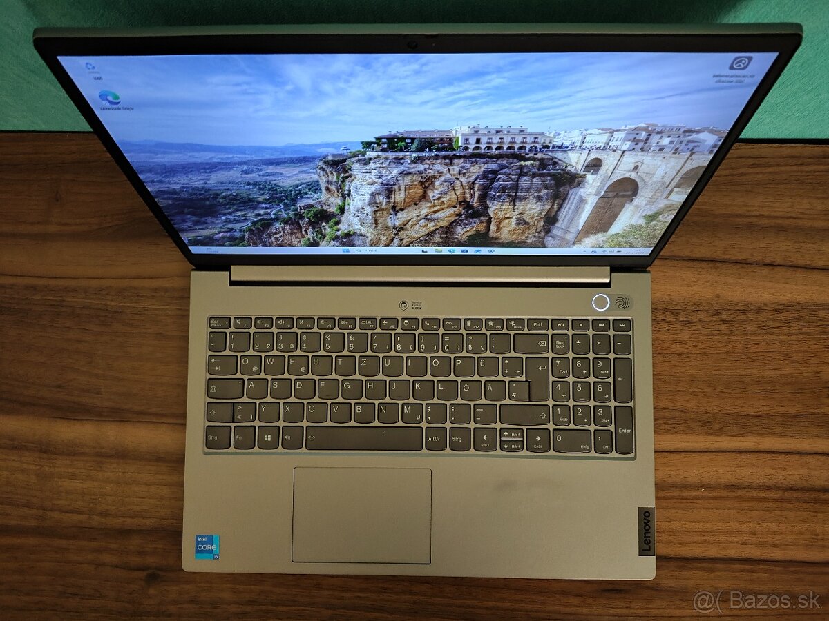 ThinkBook G2 i5 • 8GB • 256GB SSD - 4