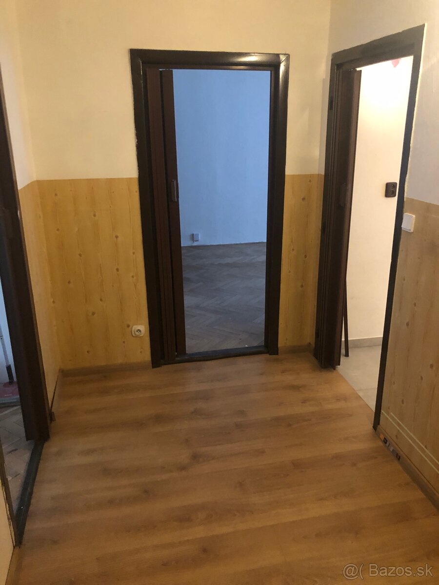 Prenájom 3,5izbovy byt - 4
