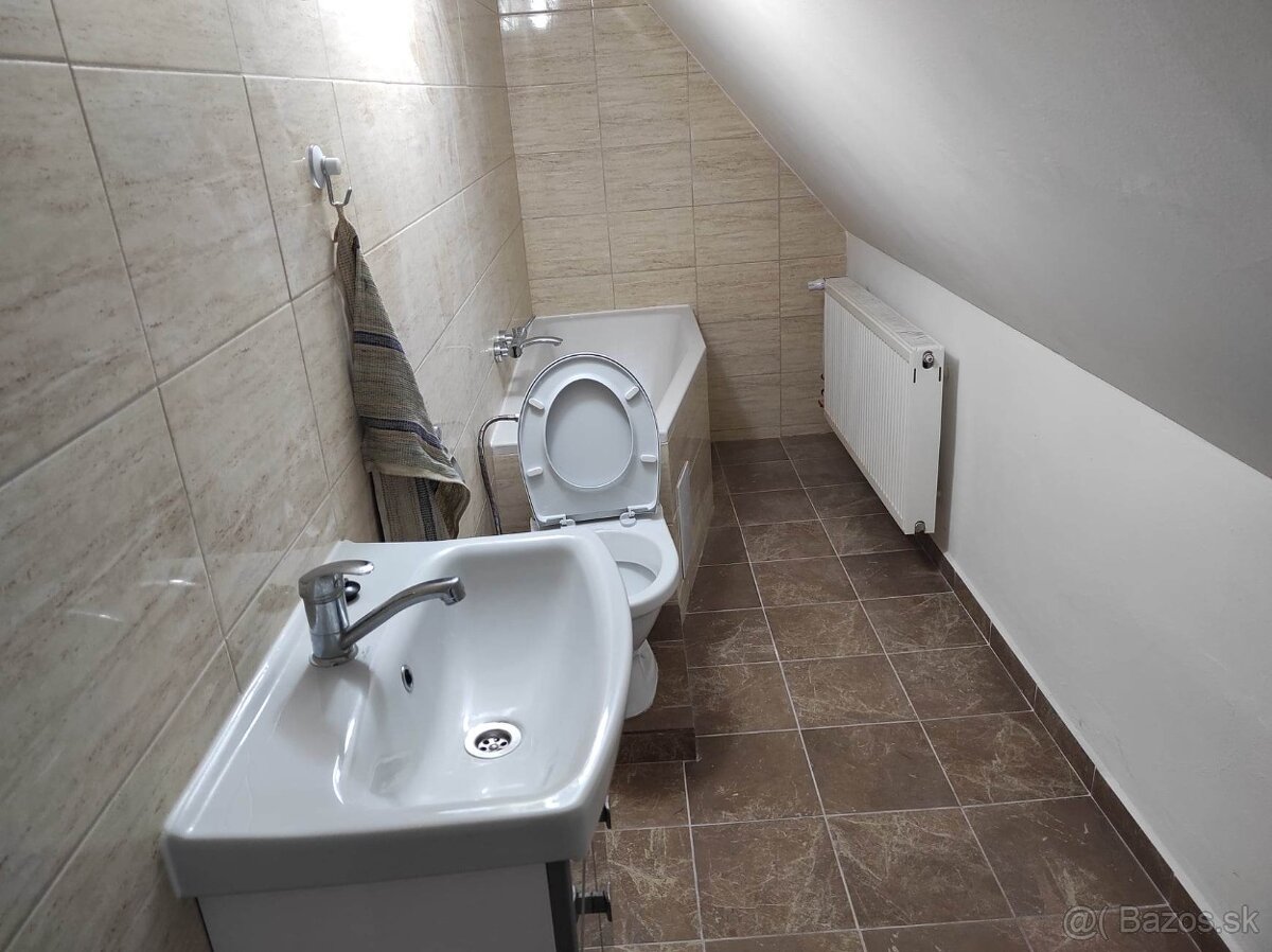 Prenajmem izbu pre jedného 280 € - 4