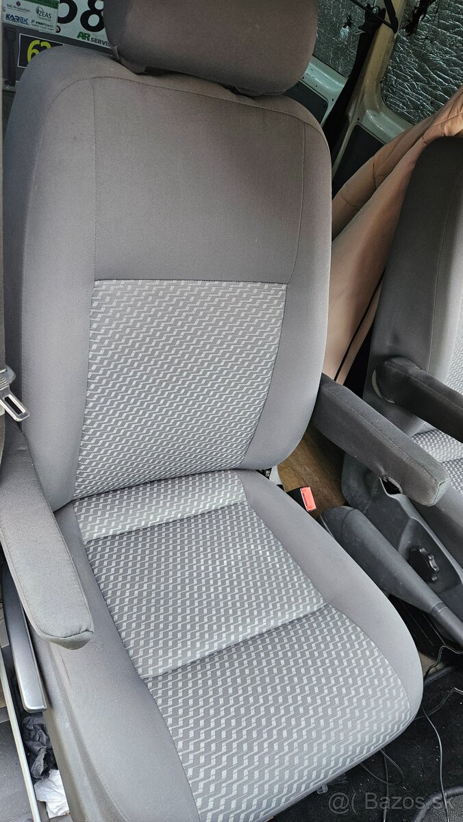 Sada sedaček VW Transporter Caravelle - 4