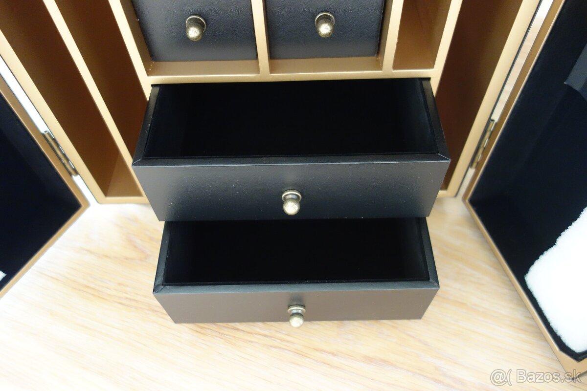 Guns n Roses Merch BOX - 4