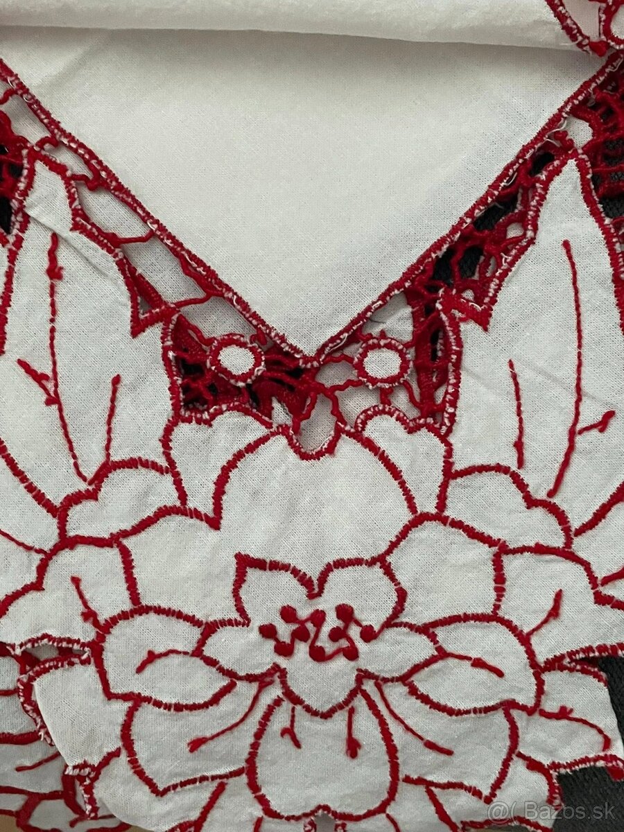 RETRO OBRUS - ručná práca - 4