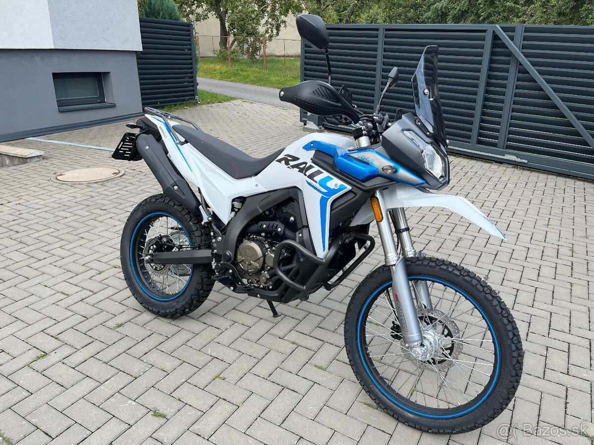 VOGE 300 Rally