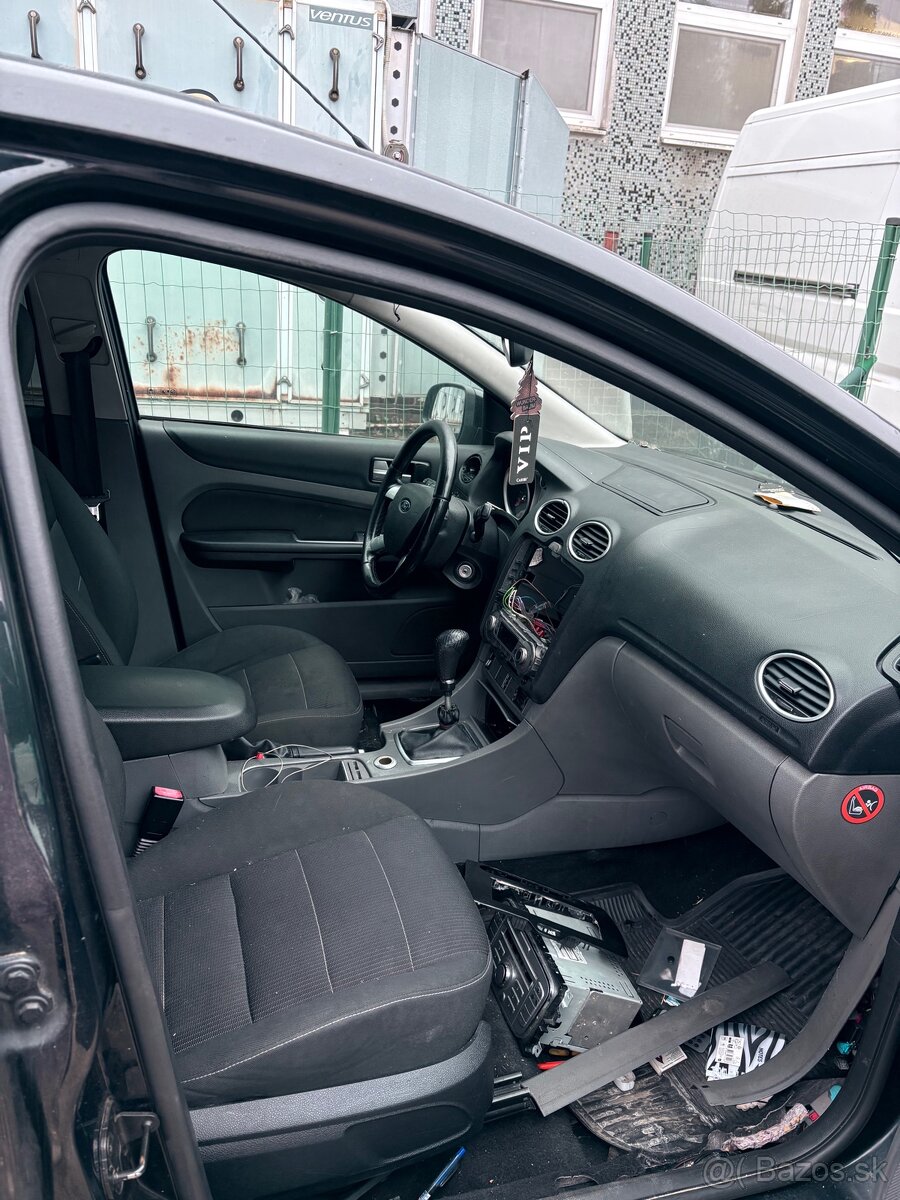 Ford Focus 1.6 – 74 kW – 2008 – Kombi - 4