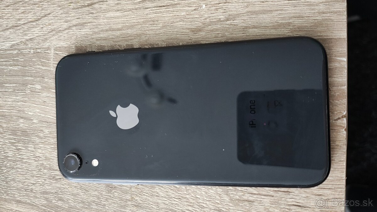Iphone xr - 4