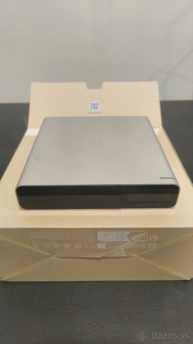 Ubiquiti UCK-G2-PLUS - 4