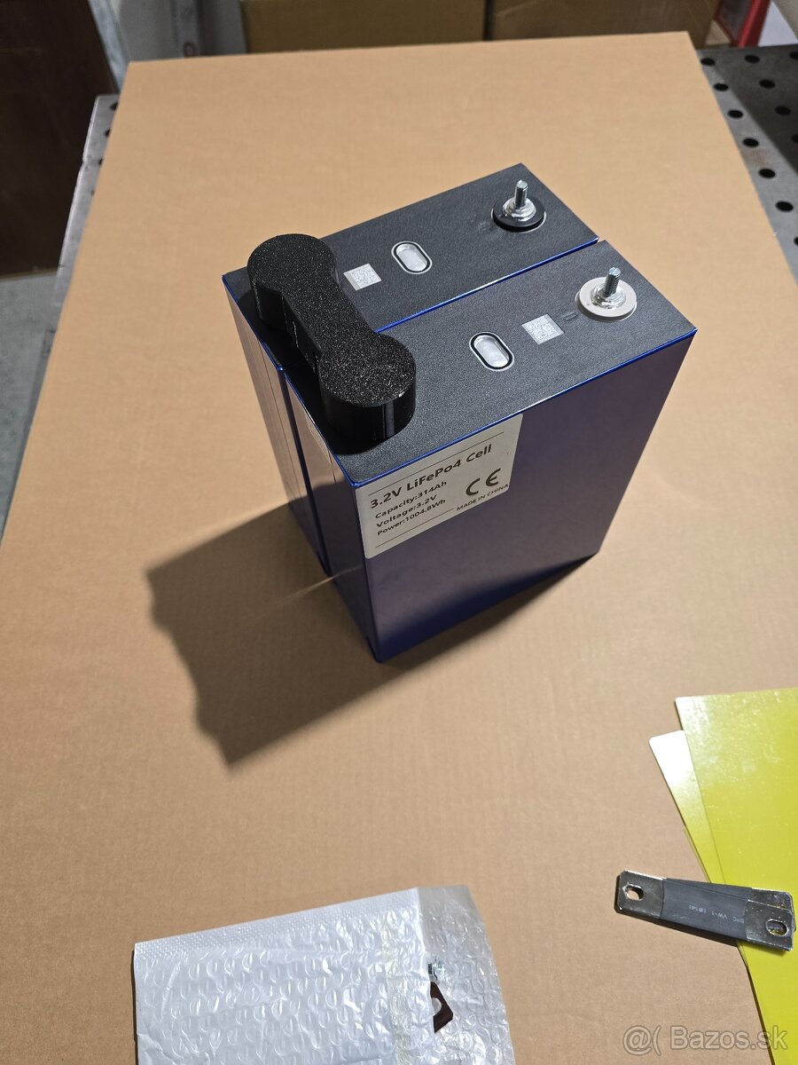Krytky na pasoviny LiFePo4. - 4