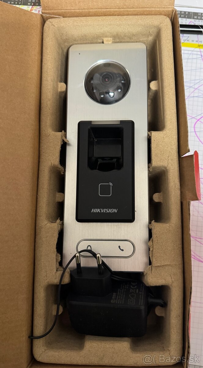 Hikvision DS-K1T501SF prístupový system - 4