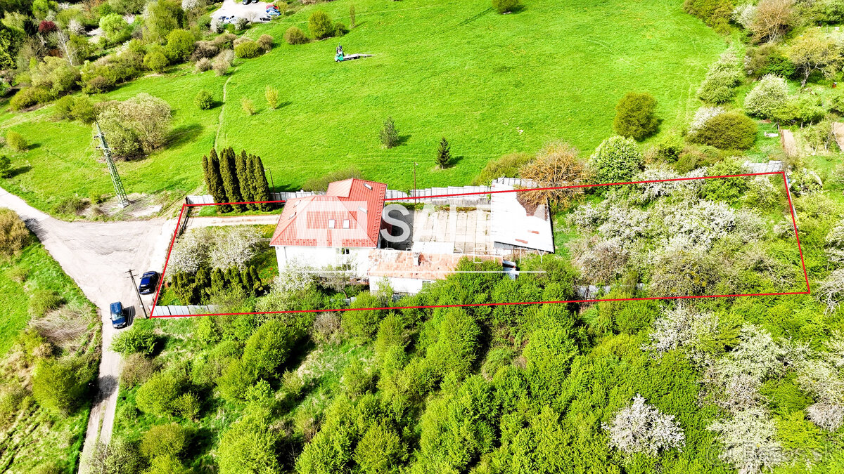 3 podlažný dom s veľkým pozemkom na Podborovej - Zvolen - 4