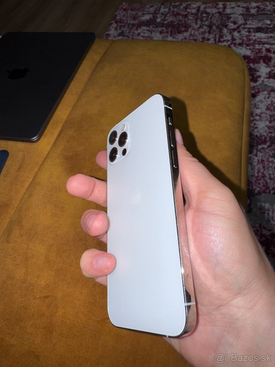 Apple iPhone 12 Pro 256GB strieborný + Apple Watc - 4