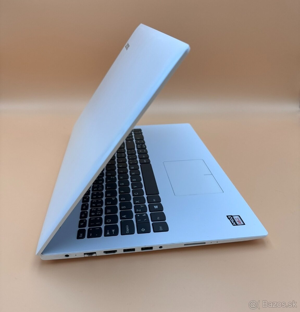 Notebook 15,6" Lenovo.AMD A6-9220 2x2,50GHz.8gb ram.120SSD - 4