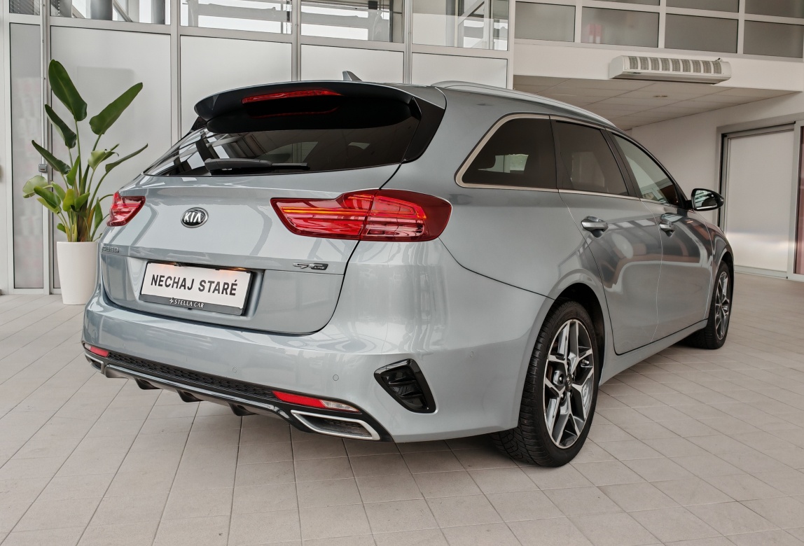 Kia Ceed SW 1.6 CRDi 136k GT-Line A/T/ AJ NA SPLÁTKY/ - 4