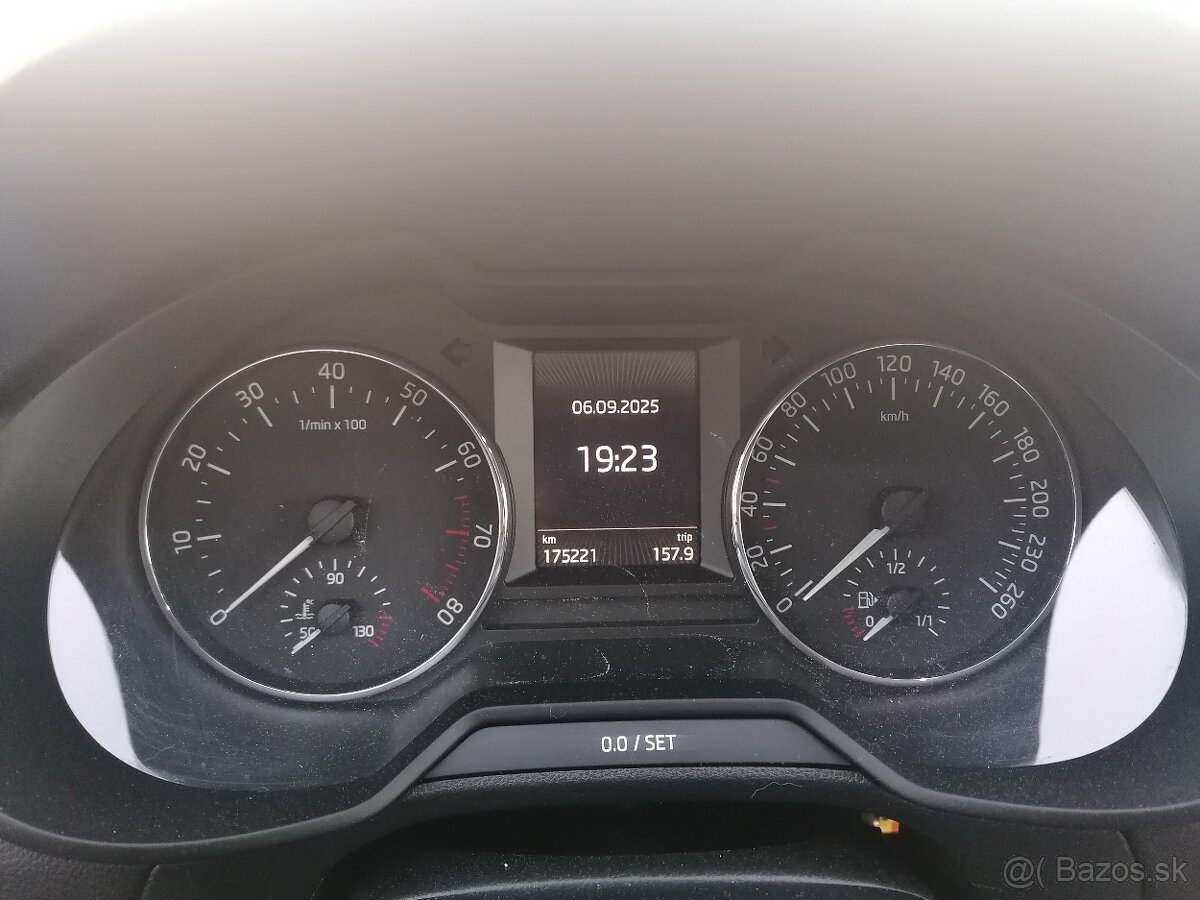 Škoda Octavia combi III - 4