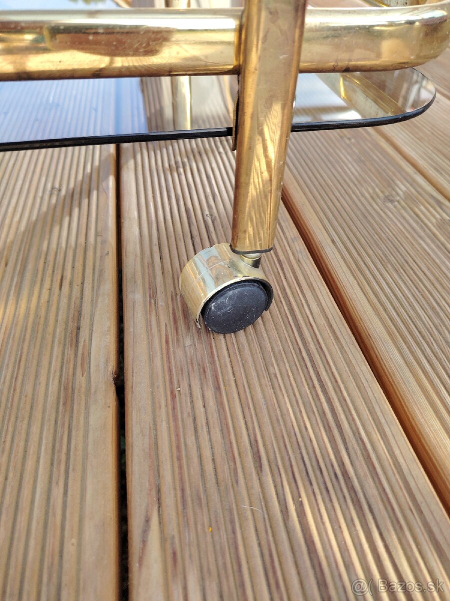 Príručný stolík - 4