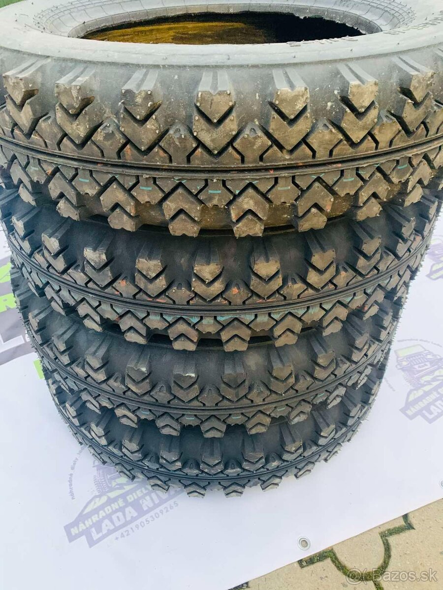 Lada Niva 4x4 URBAN/BRONTO - 4