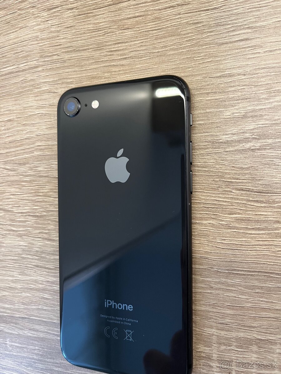Predam Apple iPhone 8 64GB - 4