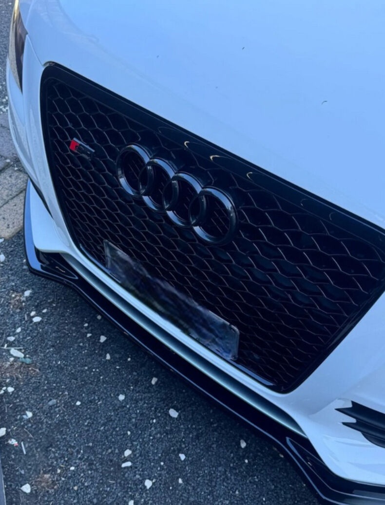 AUDI Čierne lesklé znaky - 4