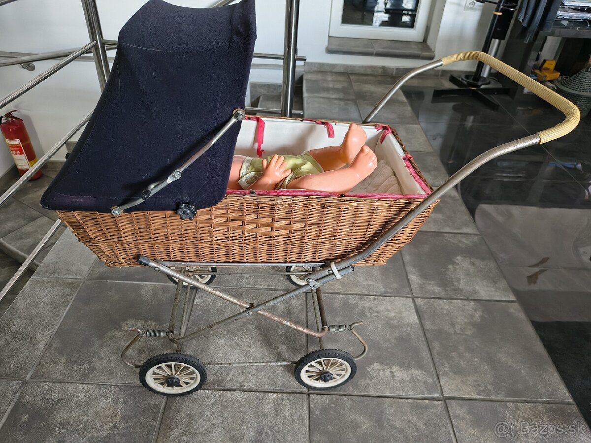 Retro prútený kočík pre bábiky - 4