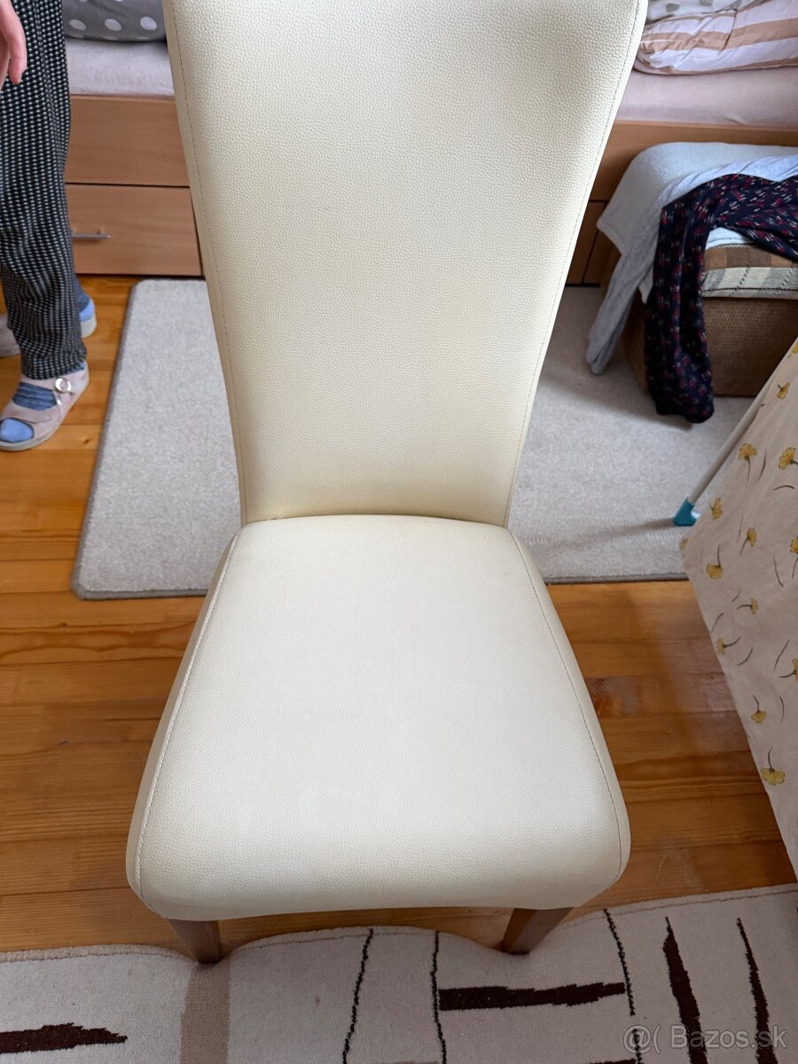 Masivne stoličky - 4