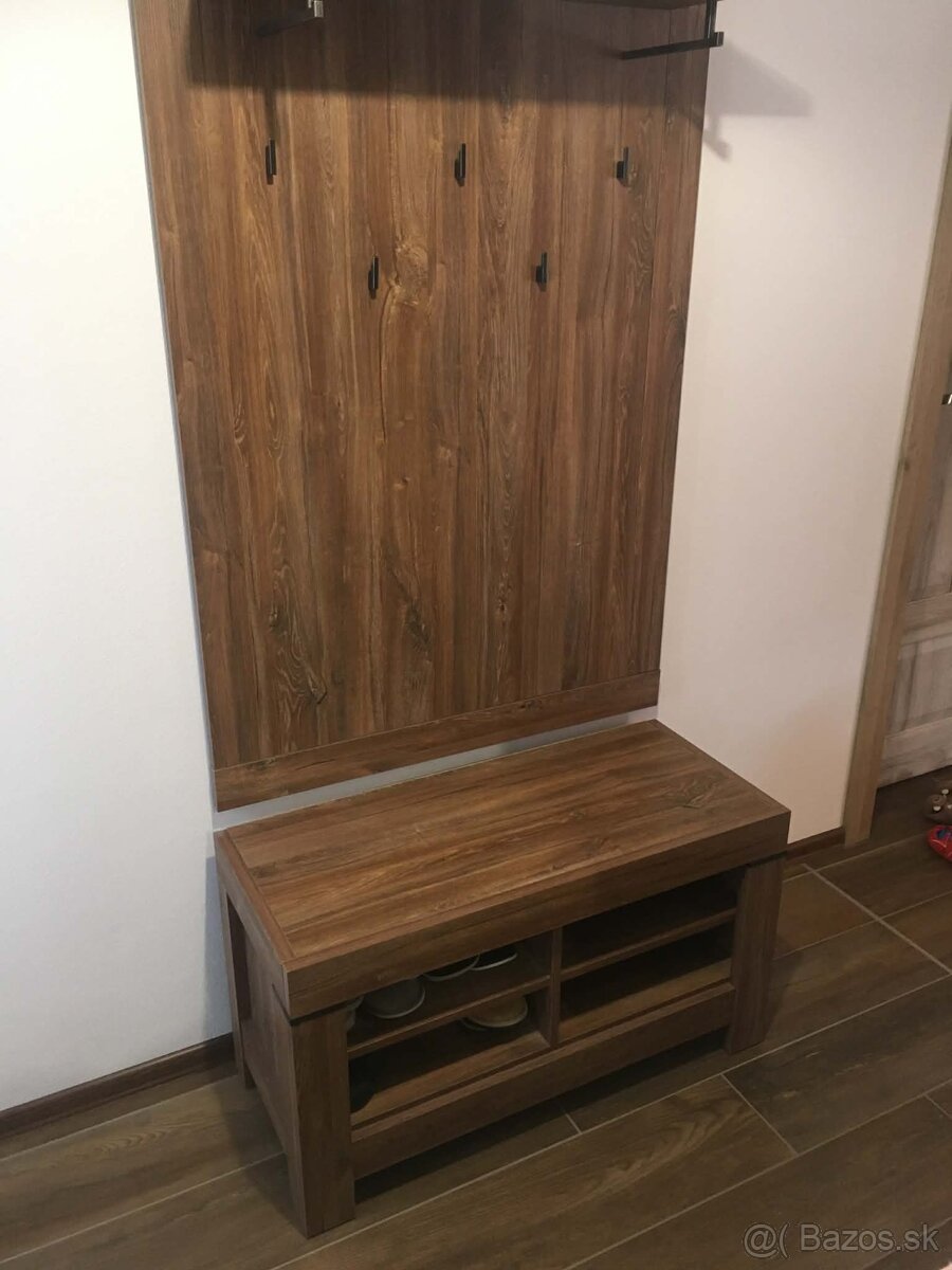 Nábytok do predsiene zo série German - 4