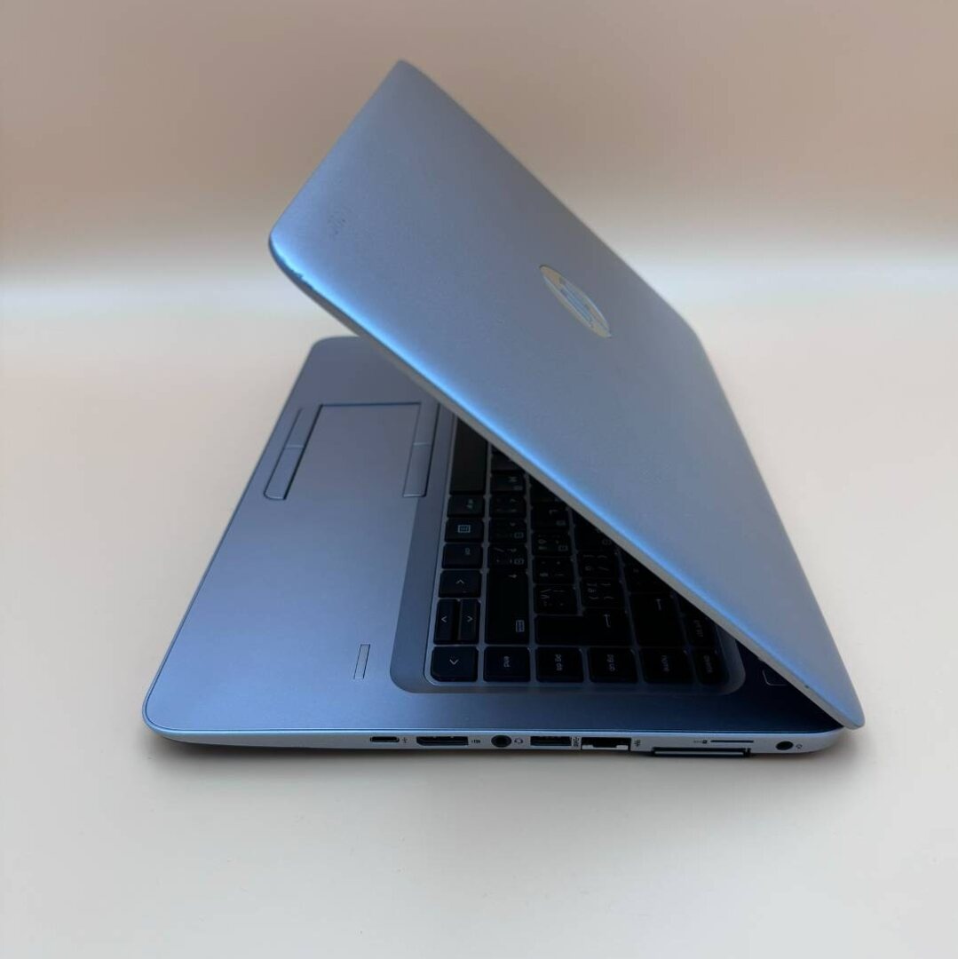 Notebook 14" HP.AMD PRO A10-8730B 4x2,40GHz.8gb ram.256gSSD - 4