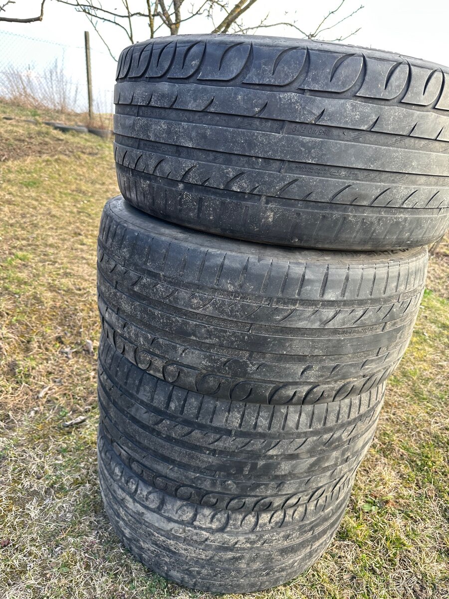 Letne pneu 255/40 R19 - 4