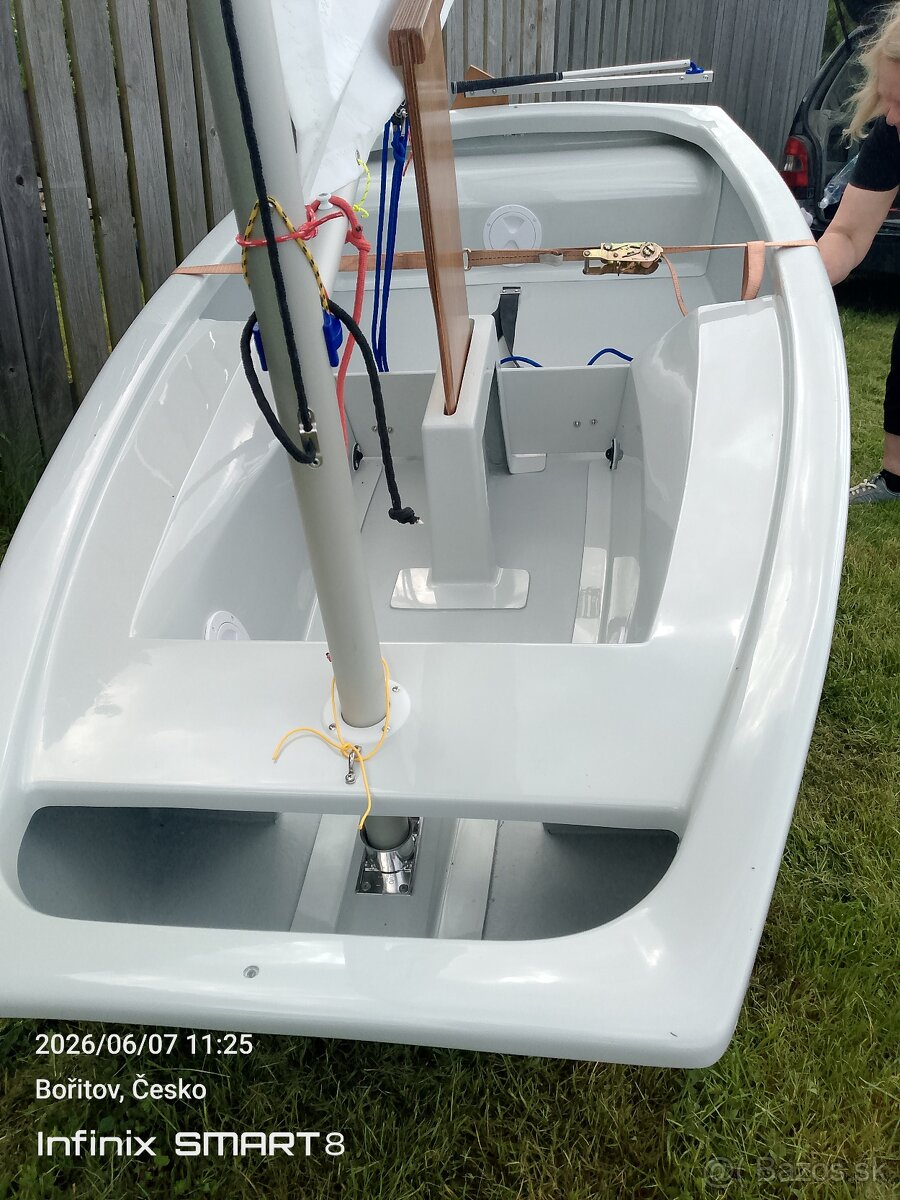 Plachetnica OPTIMIST - 4