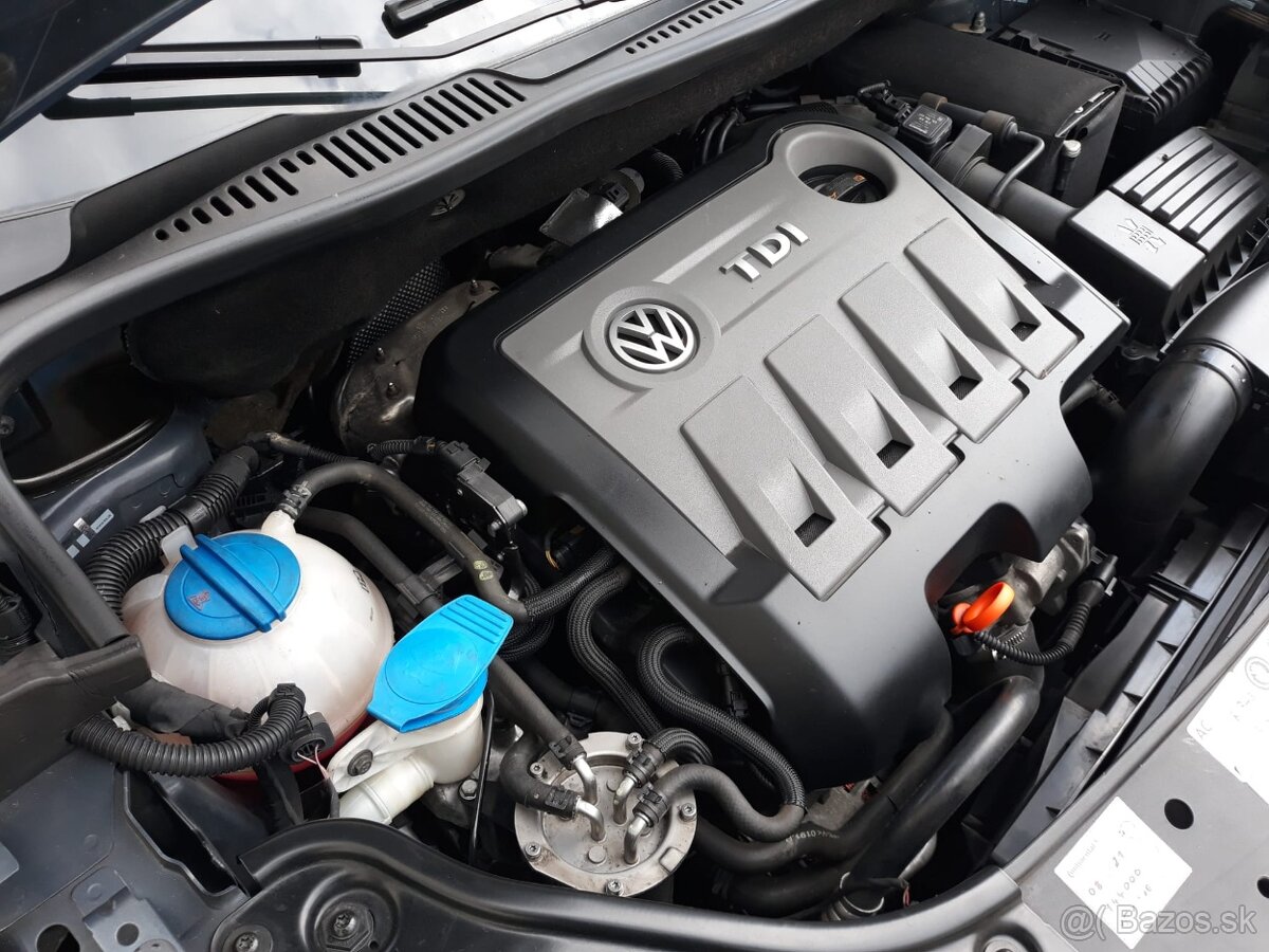 VW TOURAN CROSS 1.6 TDI, automat (STK do jula 2027) - 4