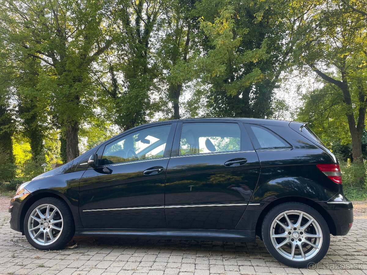 Mercedes-Benz B170 - 4