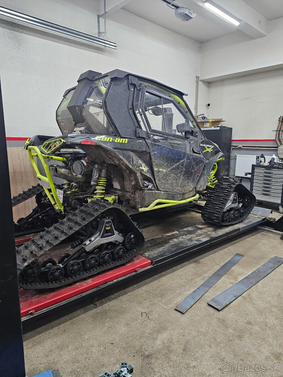 Can Am Maverick 1000R turbo