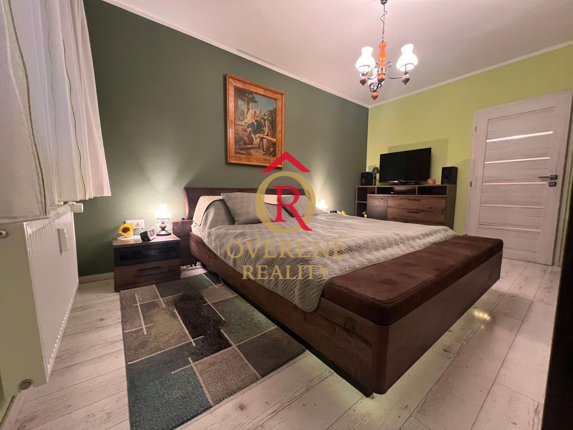 Na predaj priestranný 3,5-izbový byt s dvoma loggiami – Bans - 4