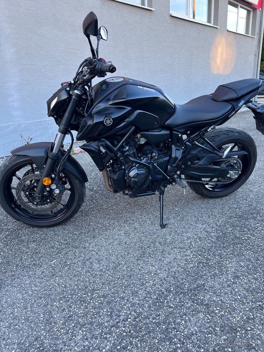 Yamaha MT07 2023 - 4