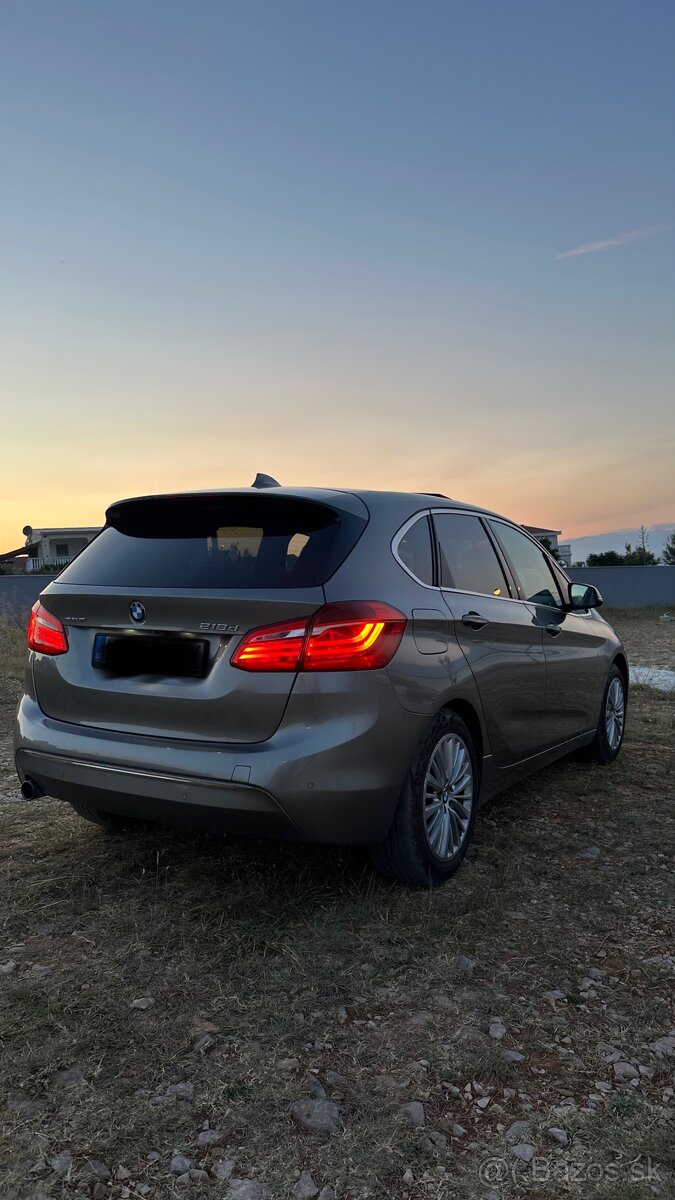 BMW 218d Active Tourer Luxury line - 4
