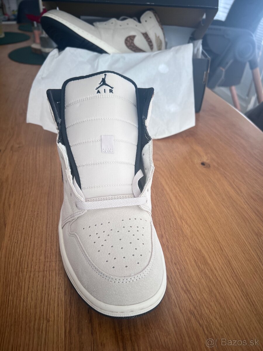 Nike Air Jordan "BROWN ELEPHANT" - 4