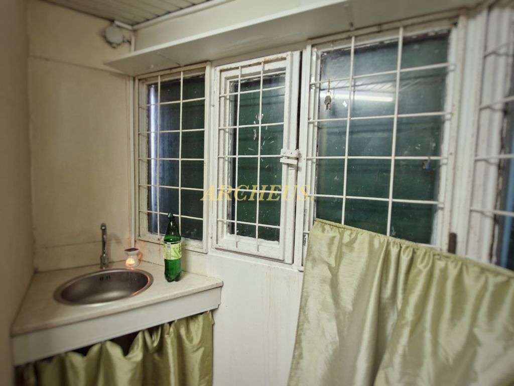 Stánok na predaj 14 m2 - 4