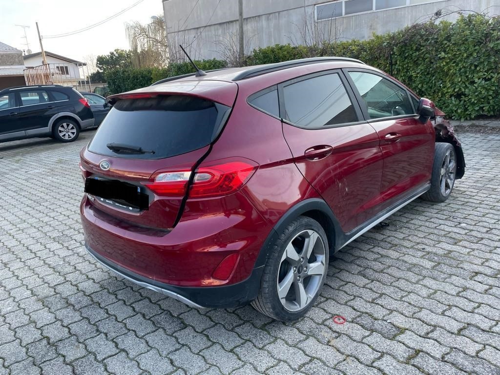 Ford Fiesta Active 1.5tdci 86ps titanium - 4