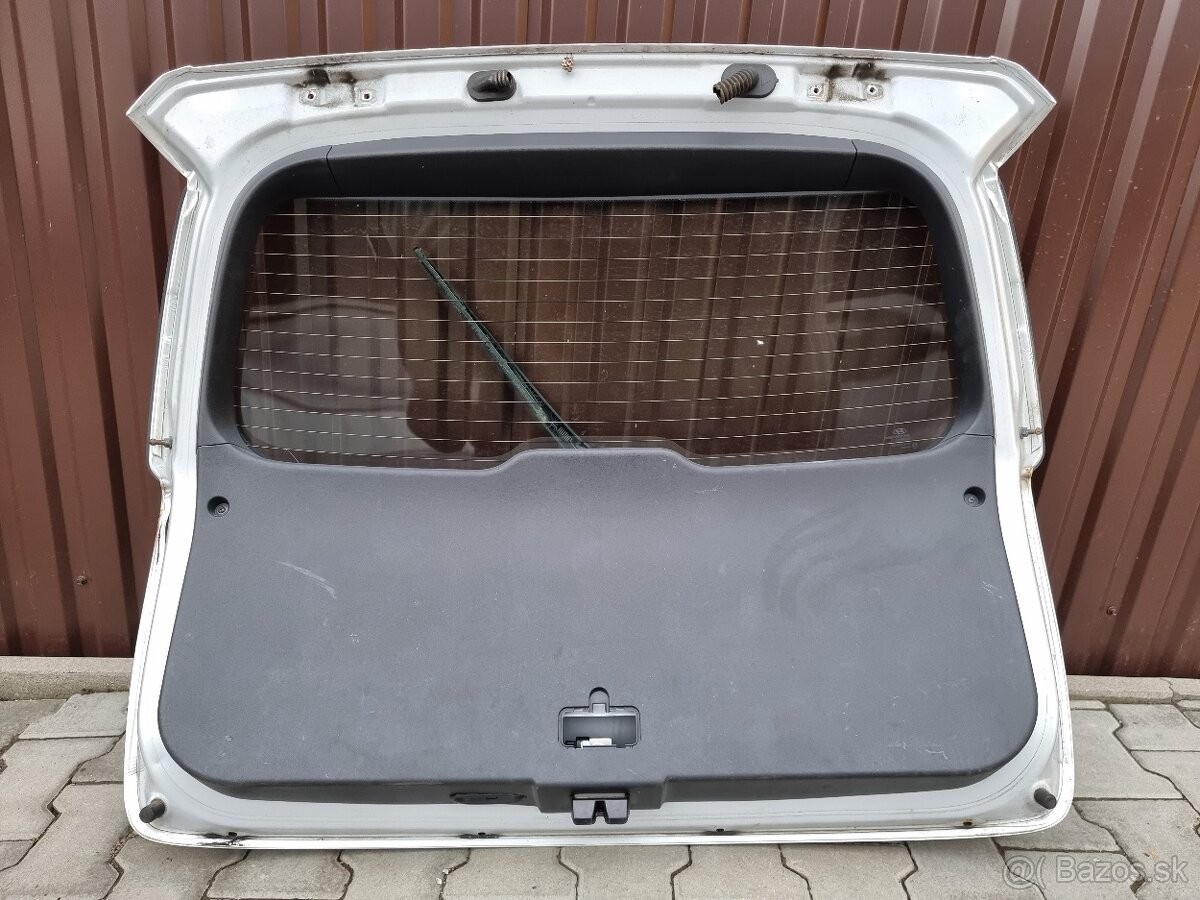 hyundai i30 combi kufrové dvere - 4