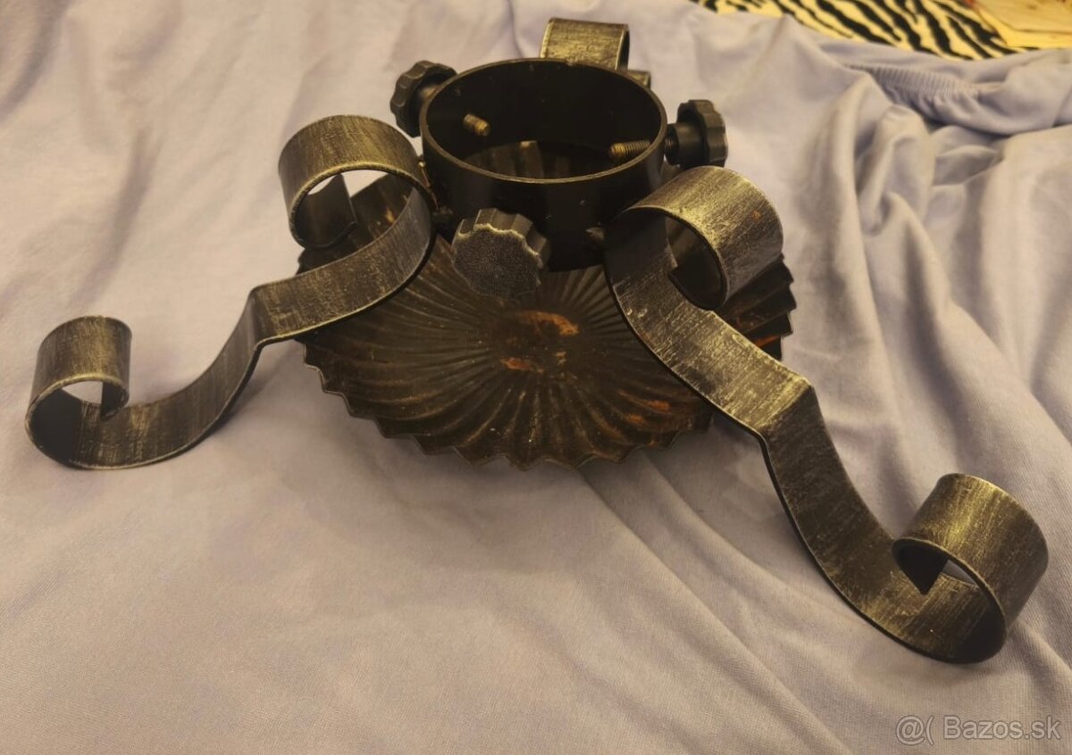 Kovaný vianočný stojan na stromček - 4