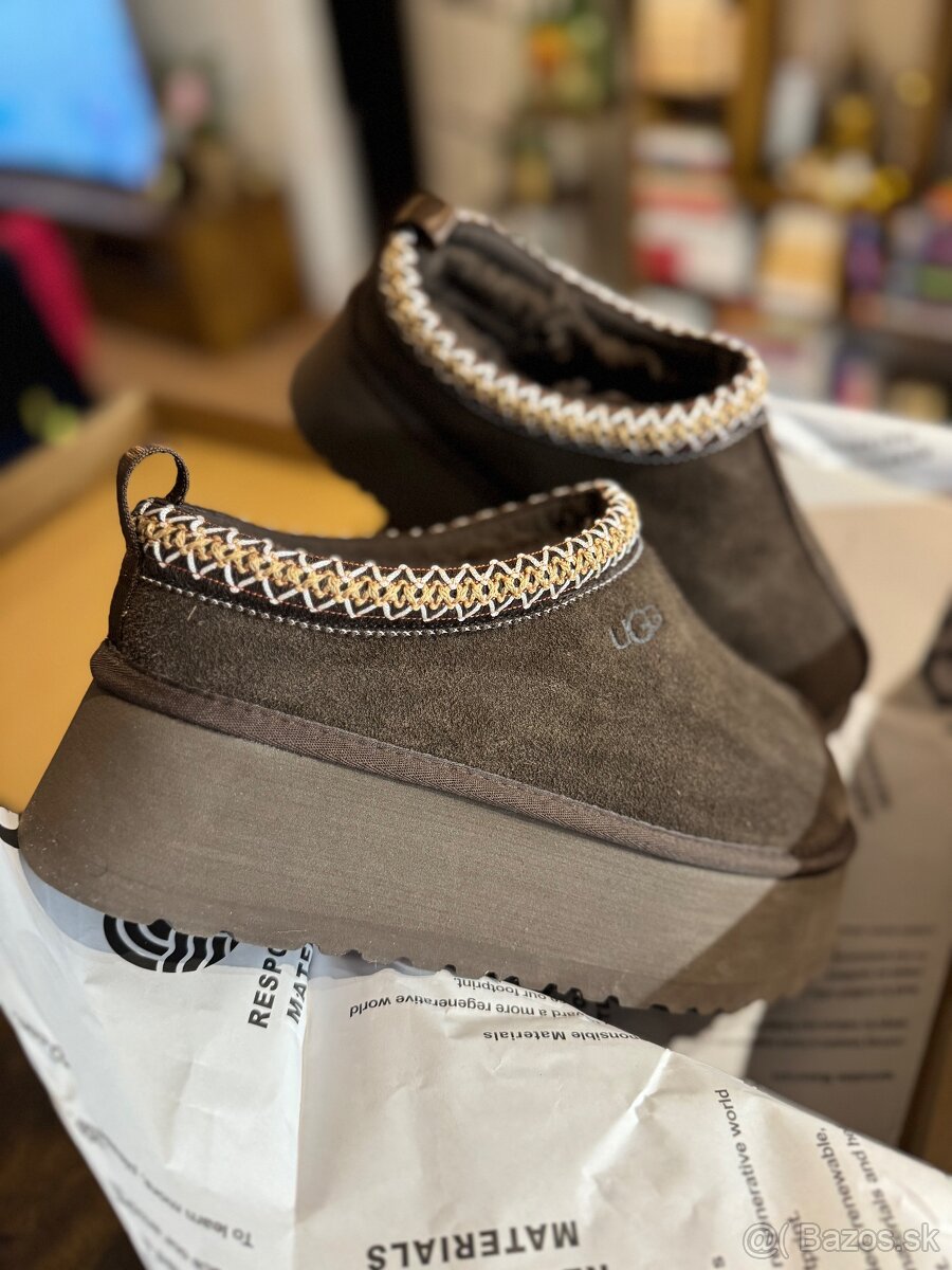UGG tazz choco platform v.40 Skladom - 4