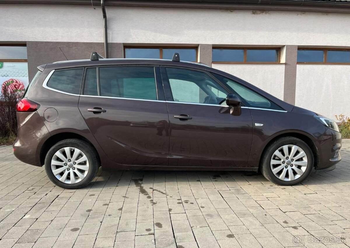 Opel Zafira Tourer 1.4 benzín + LPG - 4