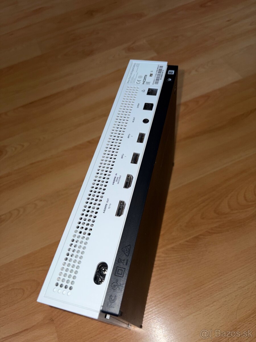 Xbox one S - 4