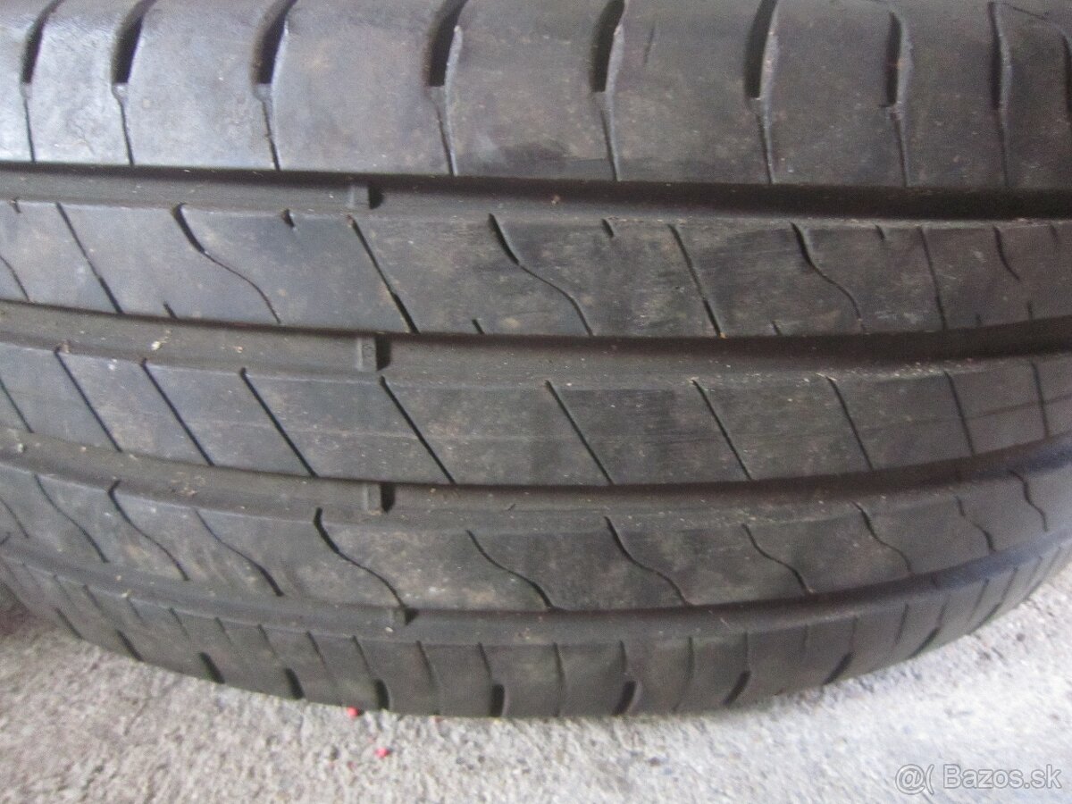 205/60R16 96V Goodyear Efficientgrip Perf.2 - 1ks - 4