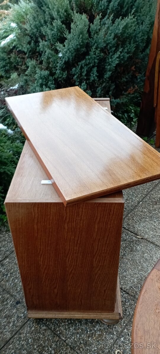 Rustikálna skrinka pod televízor - 4