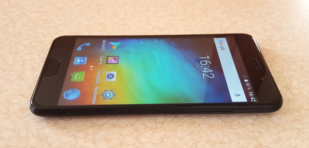 Predám 5,2 palcový 4G LTE Smartfon DUAL SIM Fot.SONY / - 4