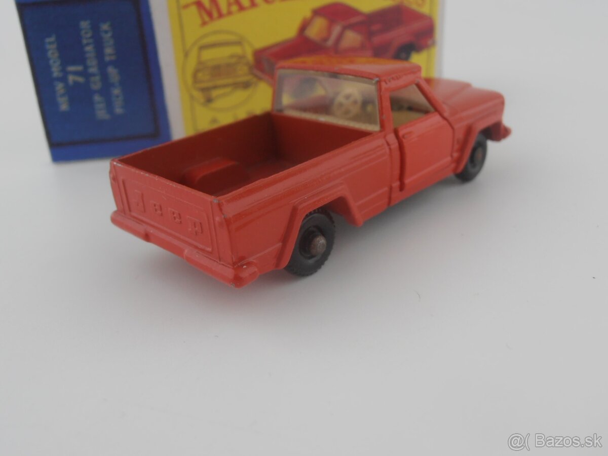 Jeep Gladiator, Alvis Stalwart, Claas Combine - 4