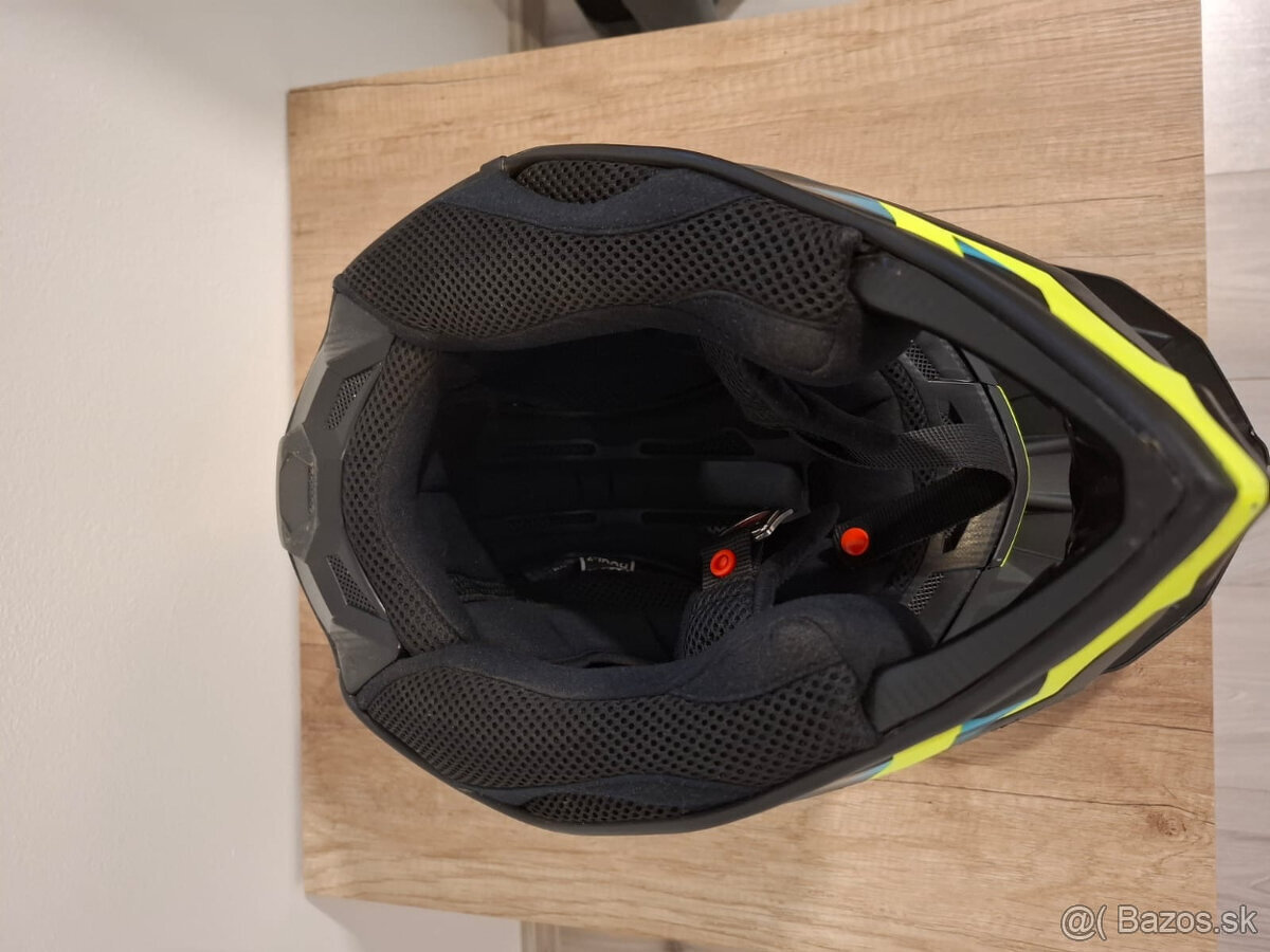 Prilba Airoh Wra velkost M - 4