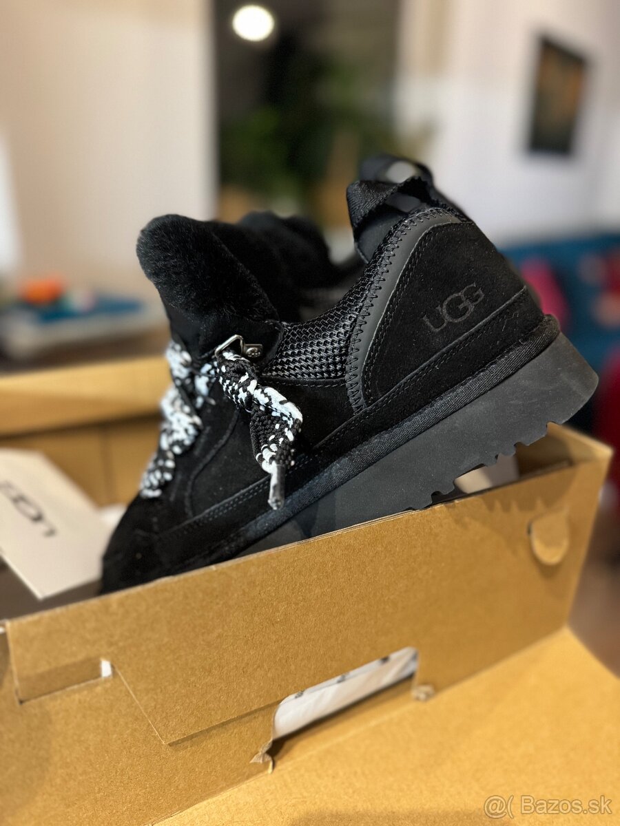 UGG lowmel cierne v.39 Skladom - 4